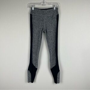 Beyond Yoga Gray Black Above The Curve Long Athletic Athleisure Leggings